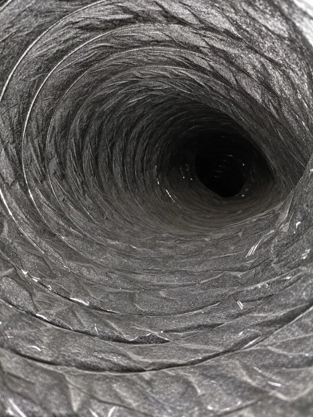 Clean duct interior running the full length of the line after cleaning in Aventura
