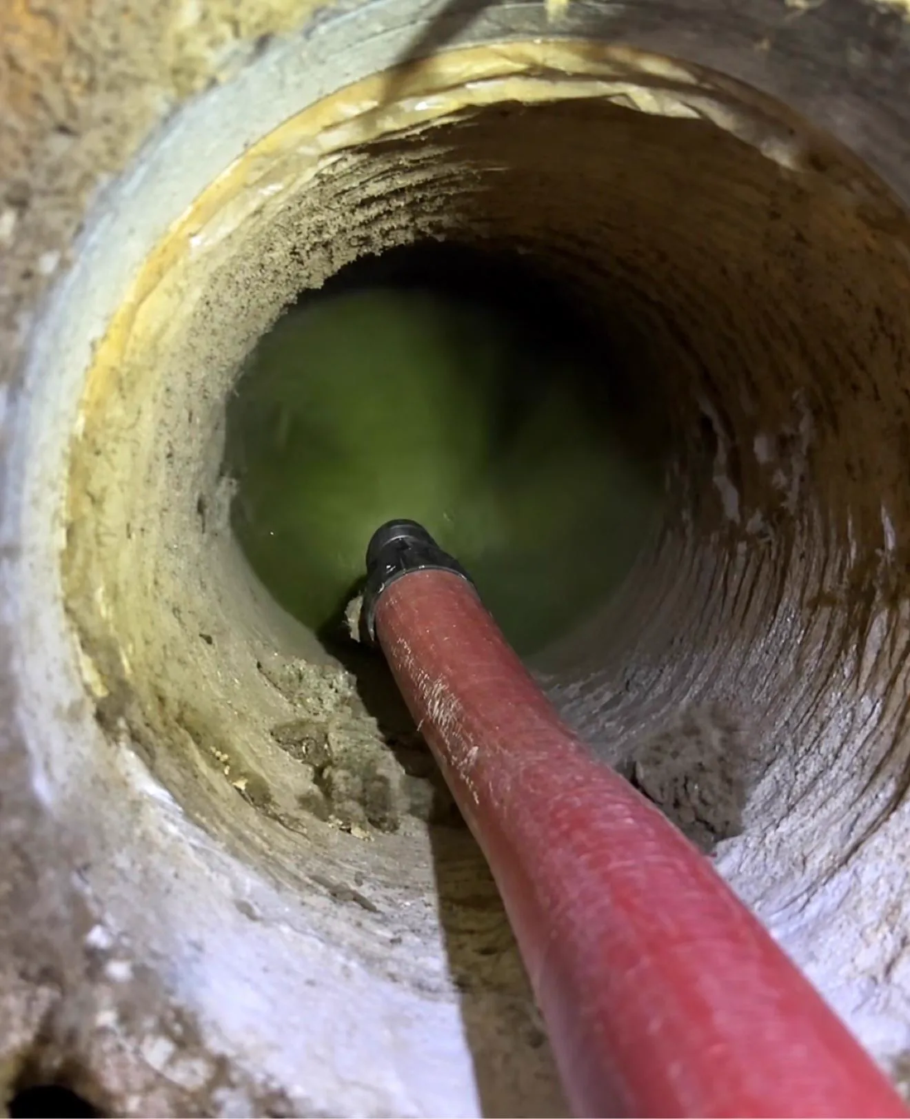 Professional air duct cleaning in a South Florida home