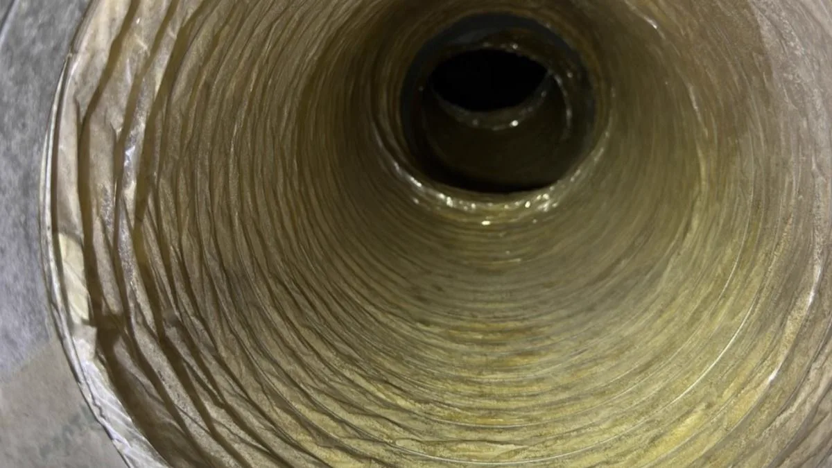 Same flexible air duct after professional cleaning